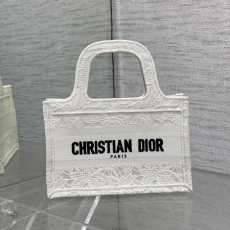 Christian Dior Shopping Bags